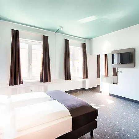Hbf Hotel